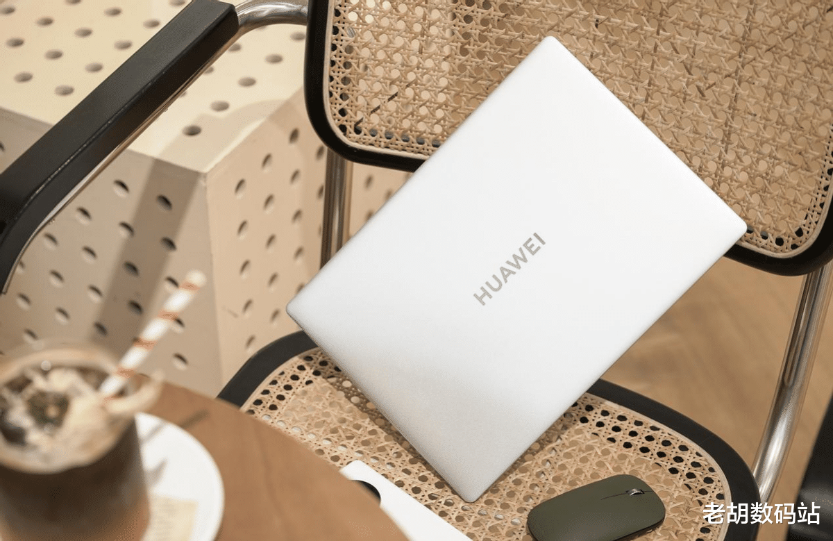 笔记本|华为MateBook X Pro 2022款剪辑体验 专业、高效、有智慧