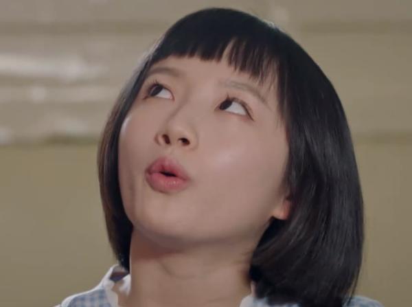 李浩菲|《胡同》又见李浩菲,小姑娘很灵动,但人设尴尬,略显浮夸