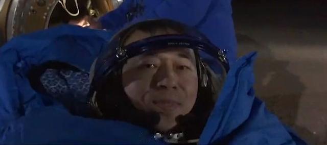 蔡旭哲顺利出舱:期待重返太空家园