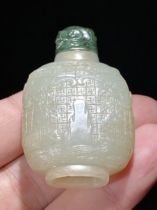 和田玉籽料|清乾隆 和田玉籽料 福山寿海 螭龙纹 鼻烟壶