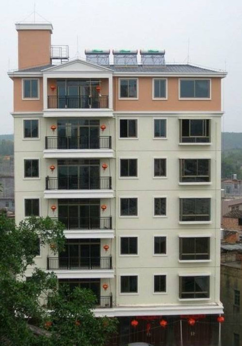晒婆家农村七层小洋楼,毫不夸张的说,要是在城里那就是别墅!