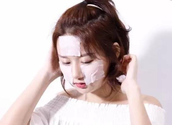 补水 怎样正确保养干性皮肤?干性皮肤护肤方法