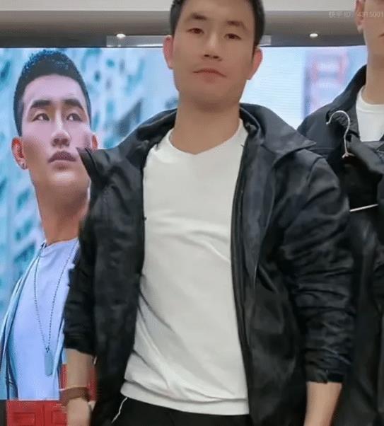 黄磊|嘎子自曝与吴京竞争同一角色导致吴京落选，因此得罪吴京望其原谅