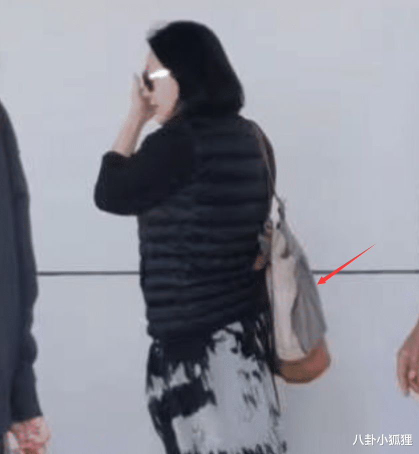 小S|小S一家聚餐,老公心不在焉被指像局外人,许老三颜值逆袭变漂亮