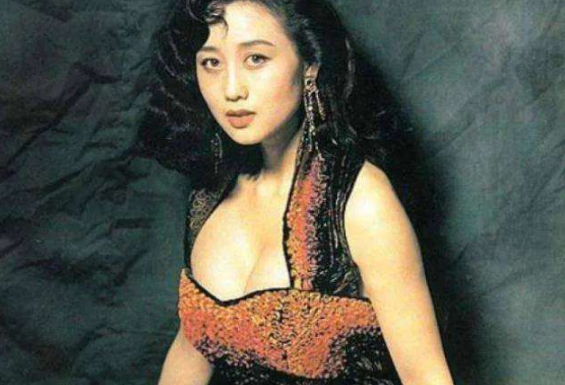 唐人街探案第三部|50年难得一遇的美女利智，赌王精明没上当，李连杰却跳进了坑？