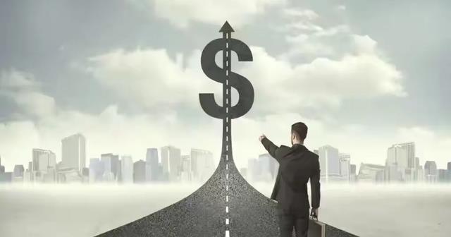 导致财富两极分化的原因，用学术理论来解释，应该怎么理解？