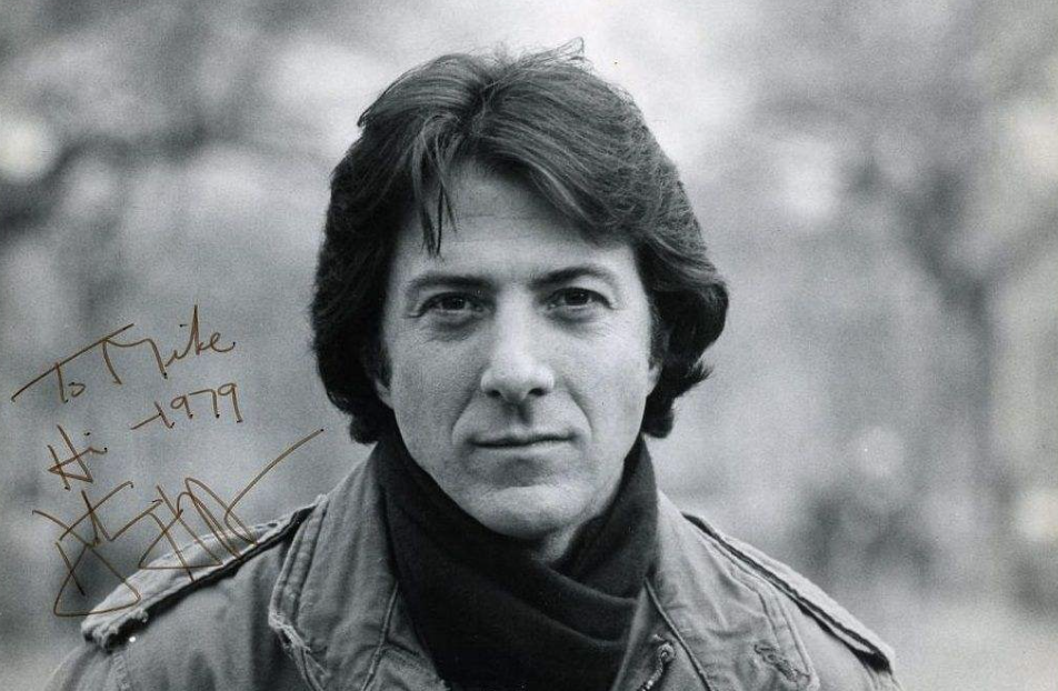 李咏|最丑邦德成经典，邦女郎从金发到亚裔，历经6任007还能走多远？