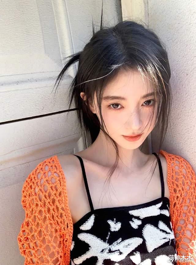 金晨|明星大型社死瞬间：金晨大笑眉心诡异凸起，杨紫剧中下巴压出坑