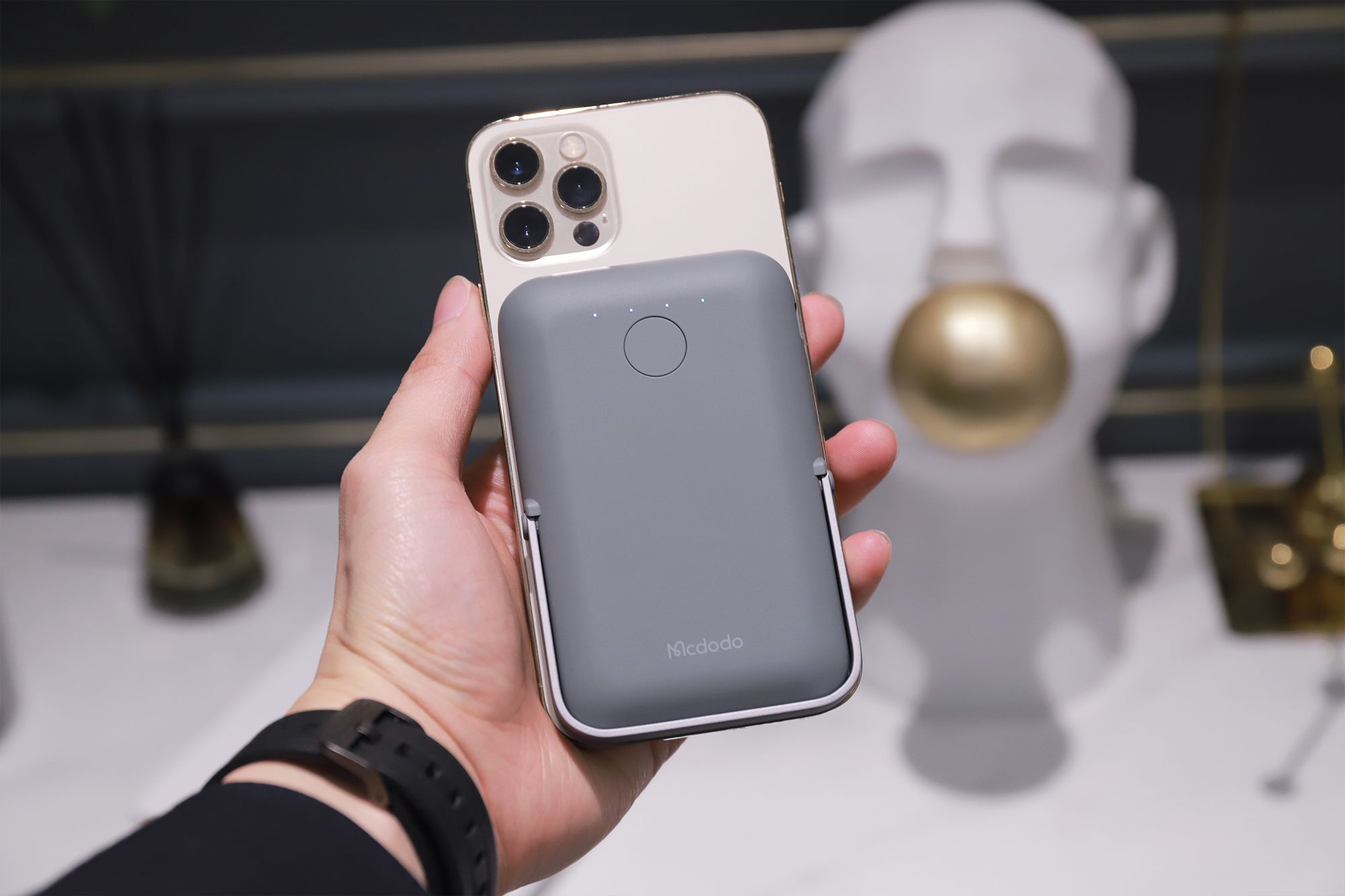 充电宝|可立可躺的磁吸充电宝,随身充电太方便了!