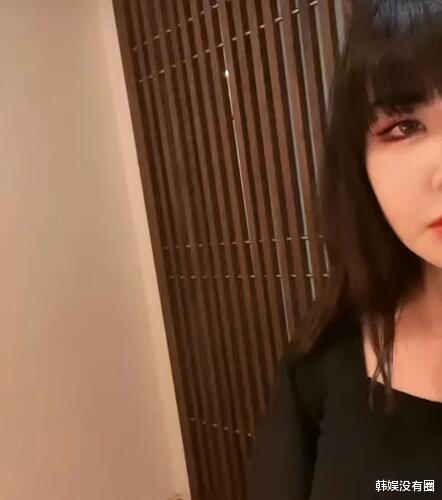 朴春|打破“不和说”!朴春公开近况,与2NE1成员合体