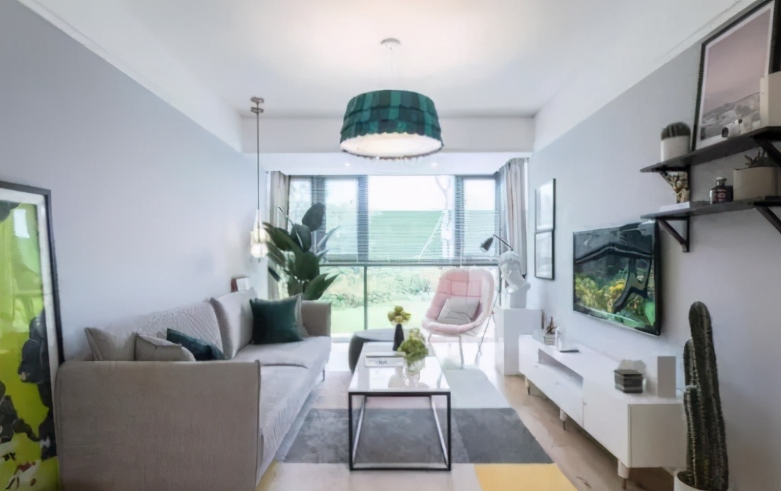 客厅带阳台跟卧室带阳台哪个更好?答案看这里就对了