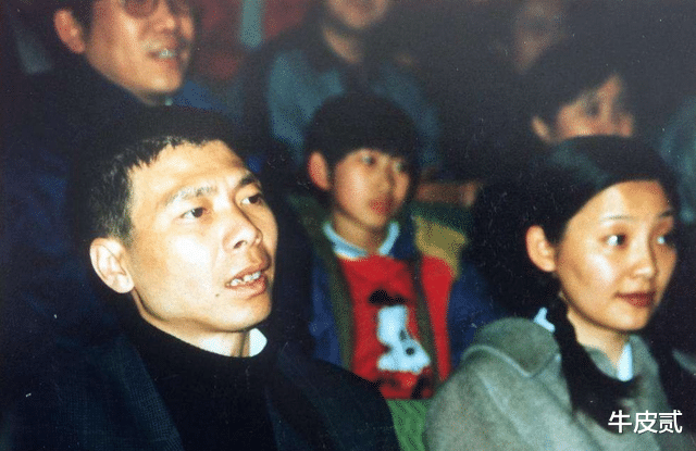 姐姐|表面“恩爱有加”,实则“自寻快乐”的5对夫妻,对对颠覆三观