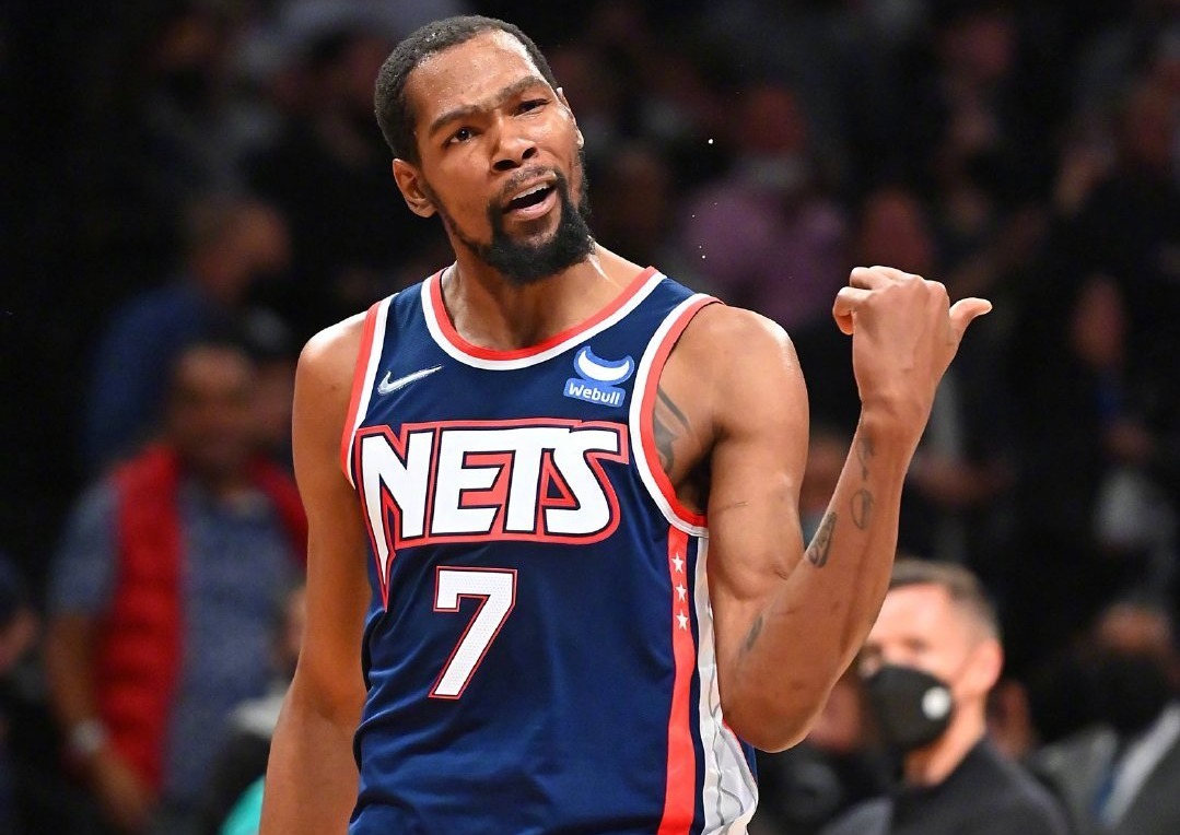 勒布朗·詹姆斯|56分14助攻又如何！對(duì)不起，場(chǎng)均73.6%的三分命中率真的無(wú)解