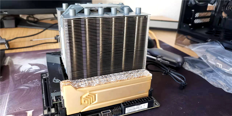 无线充电|能无线充电的电脑主机——5600X+RX6600黑狼版+迎广A1 Plus装机