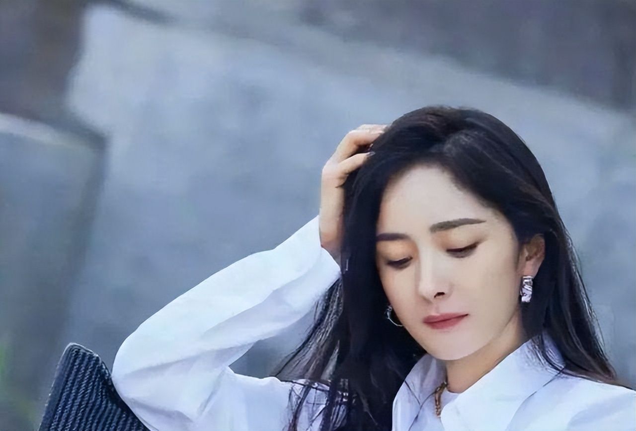 林志玲|杨幂的《爱的二八定律》定档,出品方不见嘉行传媒,她疑似已离开