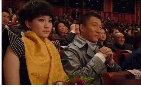 孙红雷|李小冉拍吻戏的时候会吃大蒜，韭菜和孙红雷拍完吻戏吐了好几天