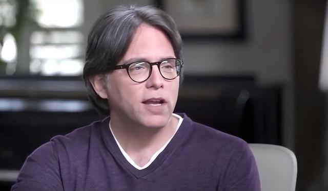 邪教|成立邪教,打造“后宫”:美国知名男演员,被捕了!