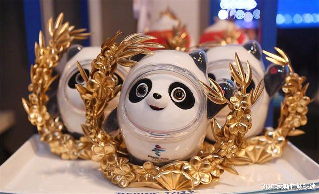 武大靖|中国夺冠为啥没金牌？原因揭晓很贴心，获赠5个冰墩墩更让人羡慕
