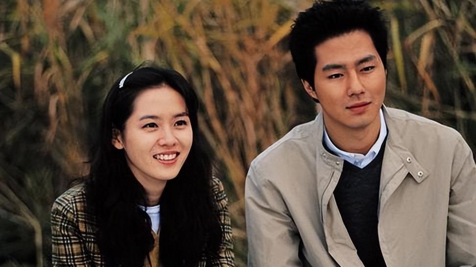 孙艺珍|孙艺珍出道这么多年，逃过韩国财阀的魔爪，多亏了她有一位好老板