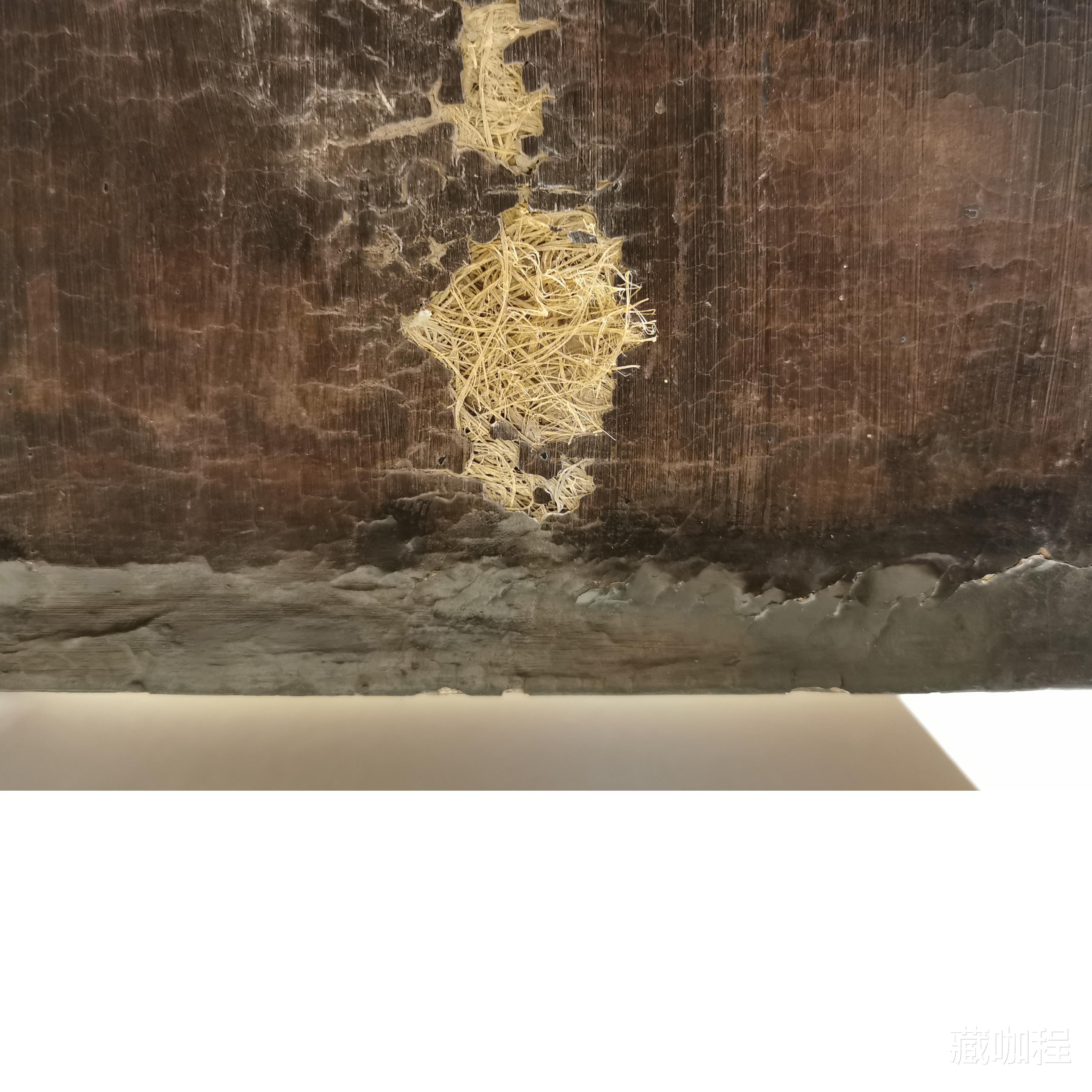 |估价四五十万元,黄花梨框黑漆面小方角柜流拍