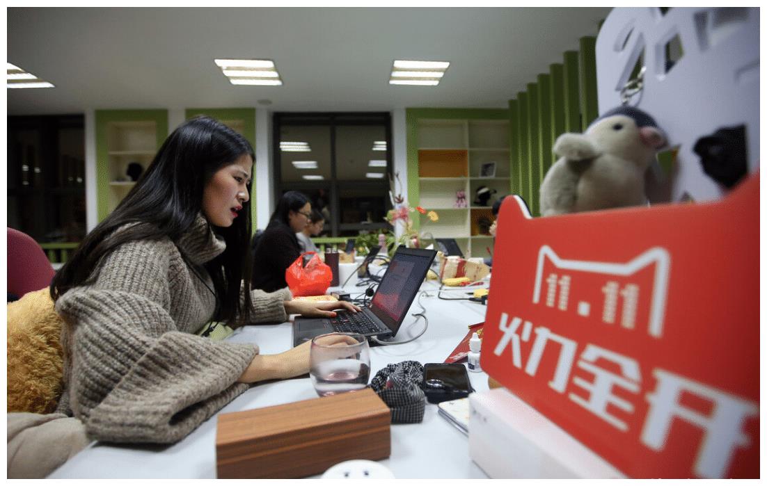 实体店买手机和网上买手机有何差别？手机店老板说出实情，差很多