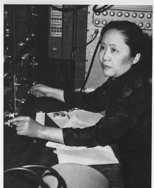 她是中国物理天才，穿旗袍造原子弹，还拥有专属小行星，名字耳熟