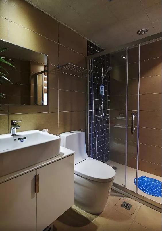 超小卫生间的扩容设计，3㎡能当6㎡用收纳不用愁，还很时尚漂亮！