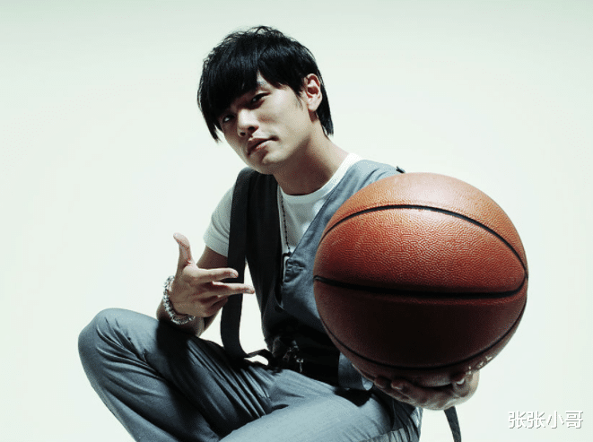 周杰伦|周杰伦真的是天选之子，出道即巅峰，然后再也没下来过