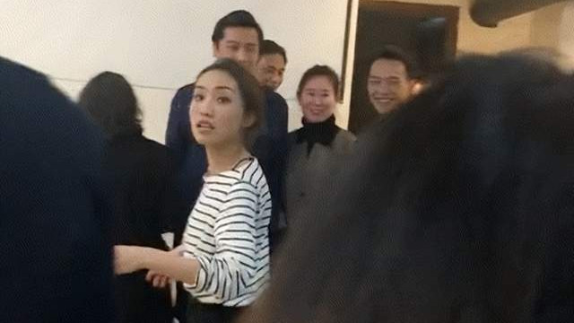 胡歌|胡歌承认隐婚生女后，结婚登记信息被人泄露，已经触犯了刑事案件