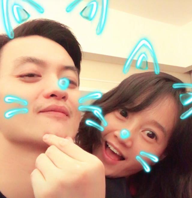 参观朱丹的豪宅，全屋装修时尚高档，生活中周一围太宠爱她了