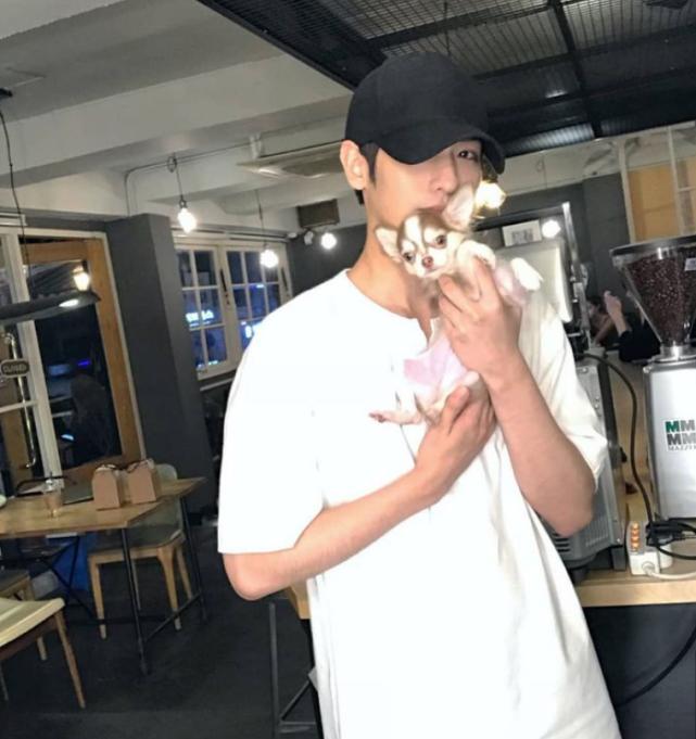 李智汉|24岁李智汉梨泰院事故中离世，所属公司声明，悲痛哀悼：无法相信