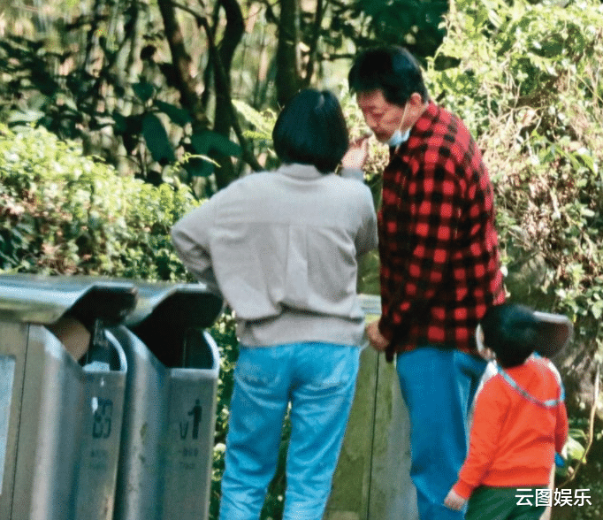 吴倩莲|吴倩莲前男友秘密再婚！59岁老来得子很宠溺，与俩女儿却关系疏离