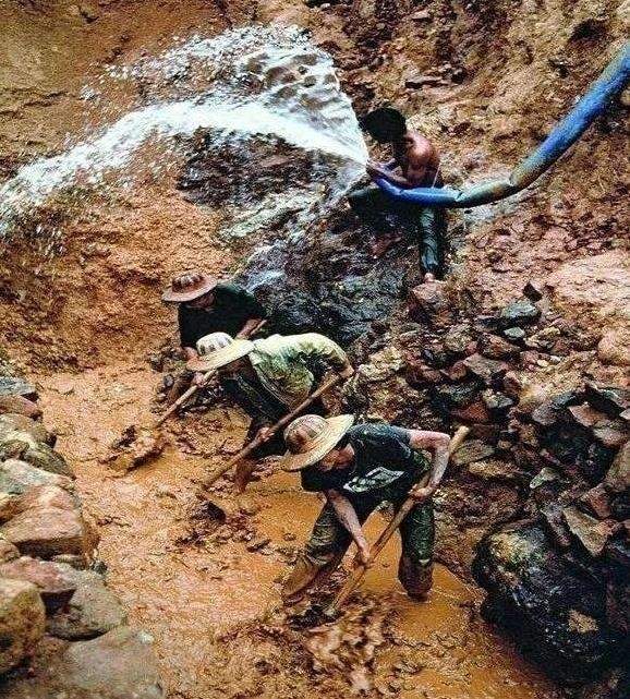 翡翠|缅甸的翡翠场区为何被称为冒险家的“乐园”和“坟地”