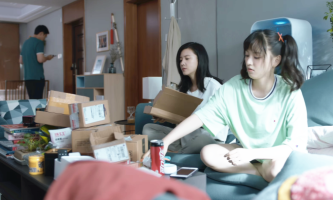 校花|想出名得豁出去演!曾pk大S被嘲的“武大校花”,今凭小姑子出圈