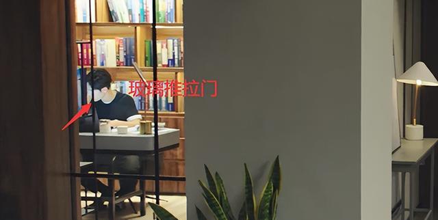 明星|余生:肖战租下杨紫家对门的房子,约饭偶遇,甜甜的恋爱要开始了