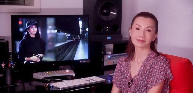 张曼玉|发际线偏高法令纹很深，58岁张曼玉罕见发动态，怀念老友梅艳芳