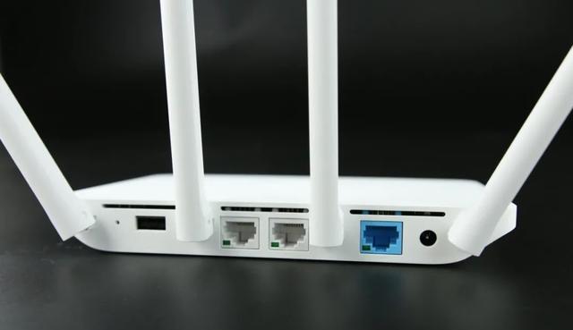 路由器|网速为何越变越慢?不要总怪运营商!