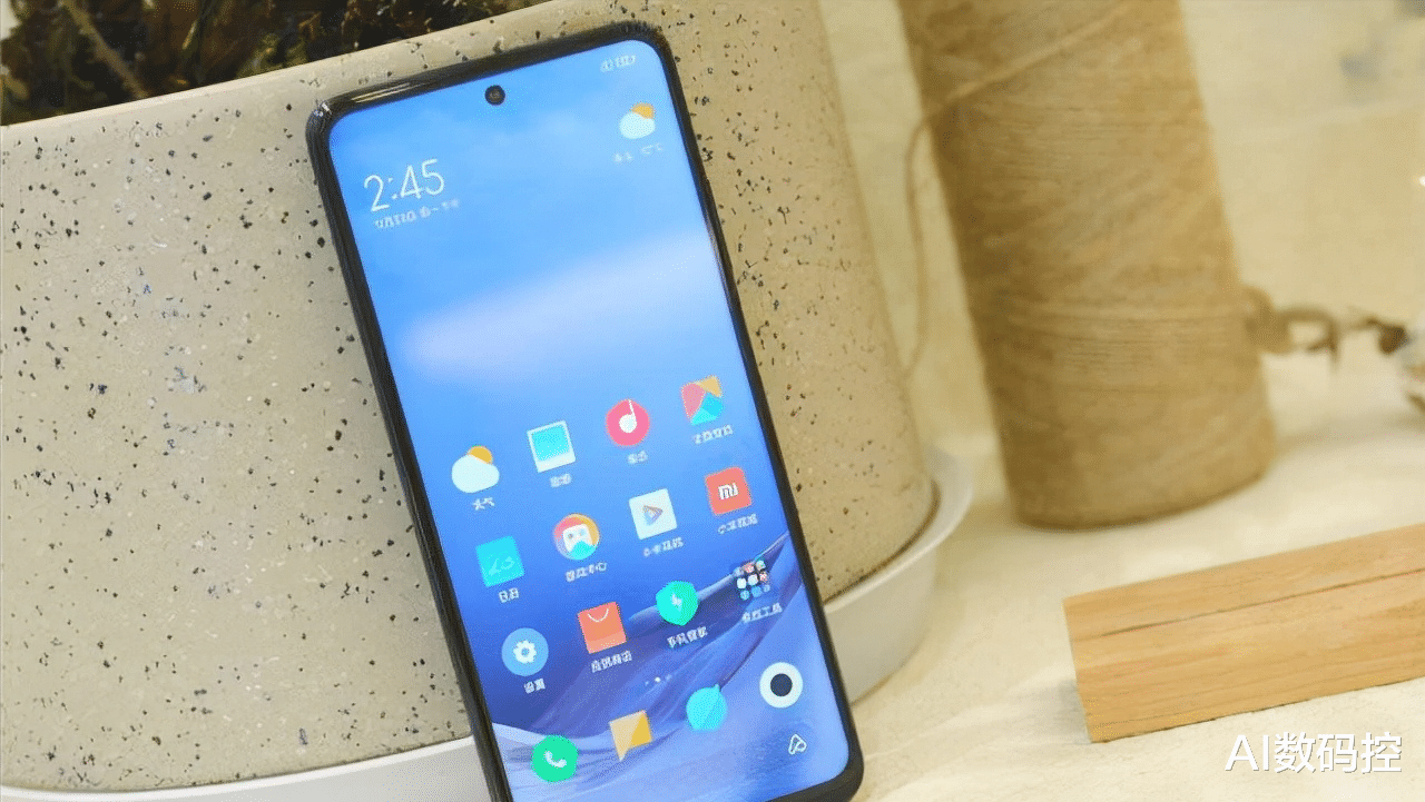 红米手机|Redmi挑战行业低价！从1999元降至1399元，这才是真香机