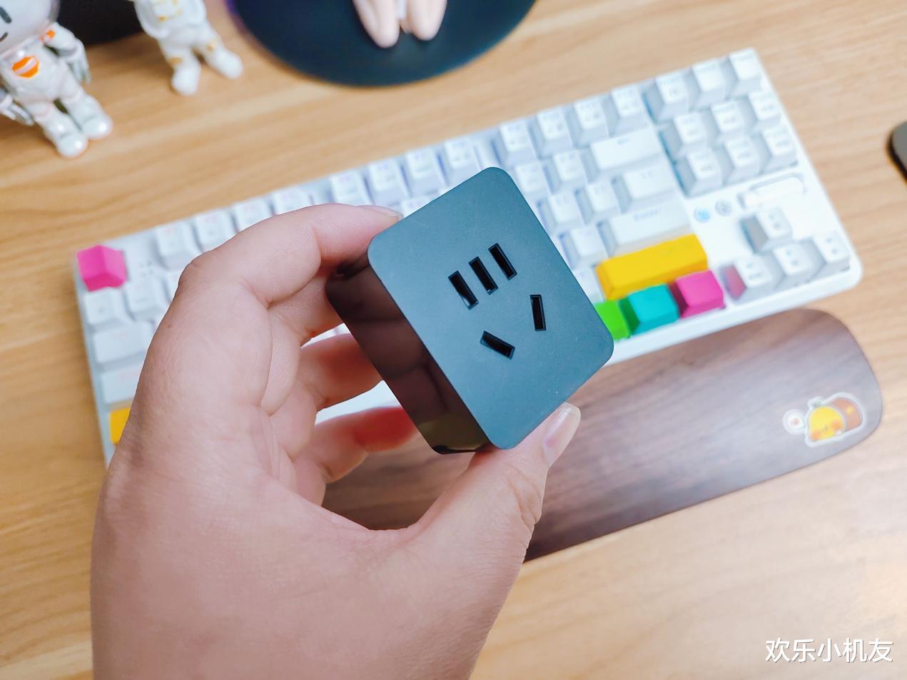 居家隔离证明|关机不再是远程办公的障碍，向日葵智能开机插座C2上手体验