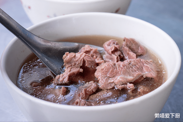 脑出血|秋天易伤“阳气”，建议男人：多吃4样，少做2事，补足营养精力旺