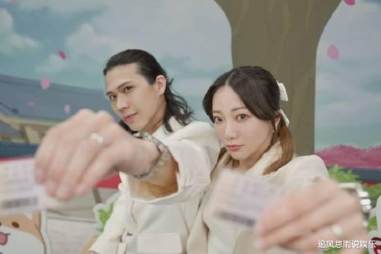 黑涩会美眉|《黑涩会》玉兔官宣结婚 透露婚礼将延期举办