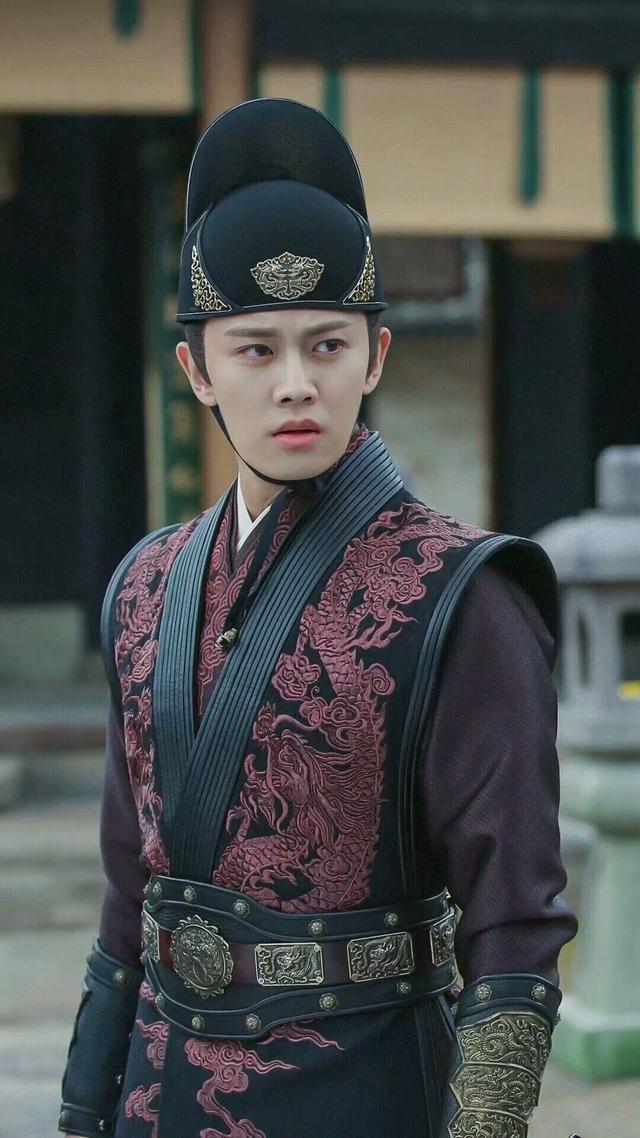 王一博|从“超话签到”看“男星流量”:王一博、肖战、任嘉伦分别登顶