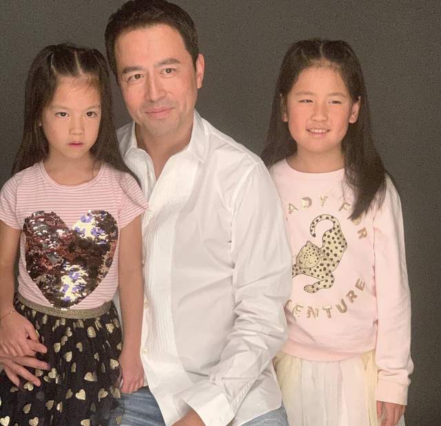 林熙蕾|47岁港剧女神退圈10年秀恩爱，总裁老公似工人，富士康老板娘露面