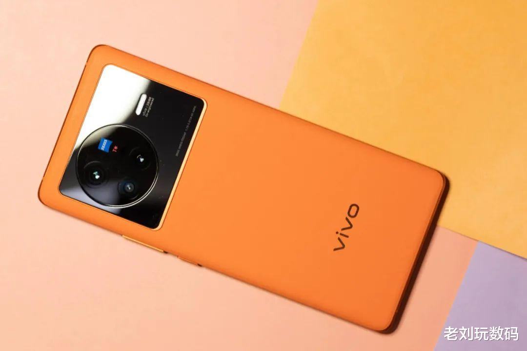 |为什么手机的贬值速度飞快？买首发到底值不值？