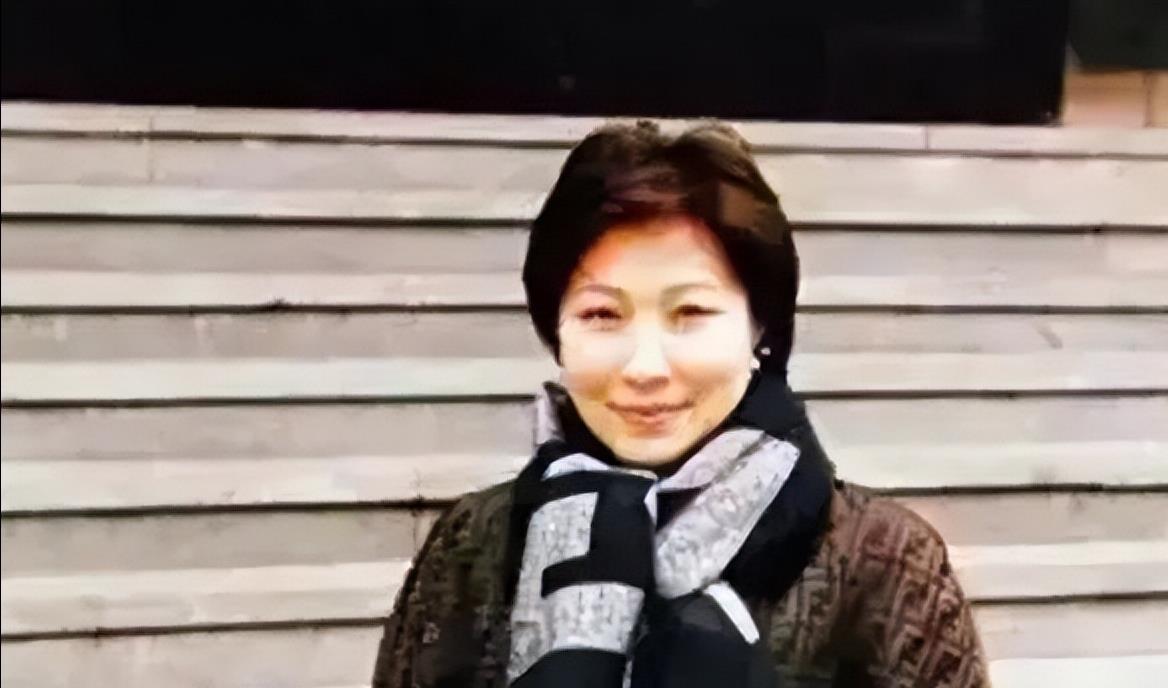 制药届女王:因特异功能被招入伍,退伍后转战商海,坐拥400多亿
