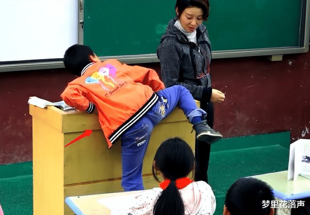 背影|?北外丁教授,再次提出删除朱自清的《背影》,原因不止是违反交规