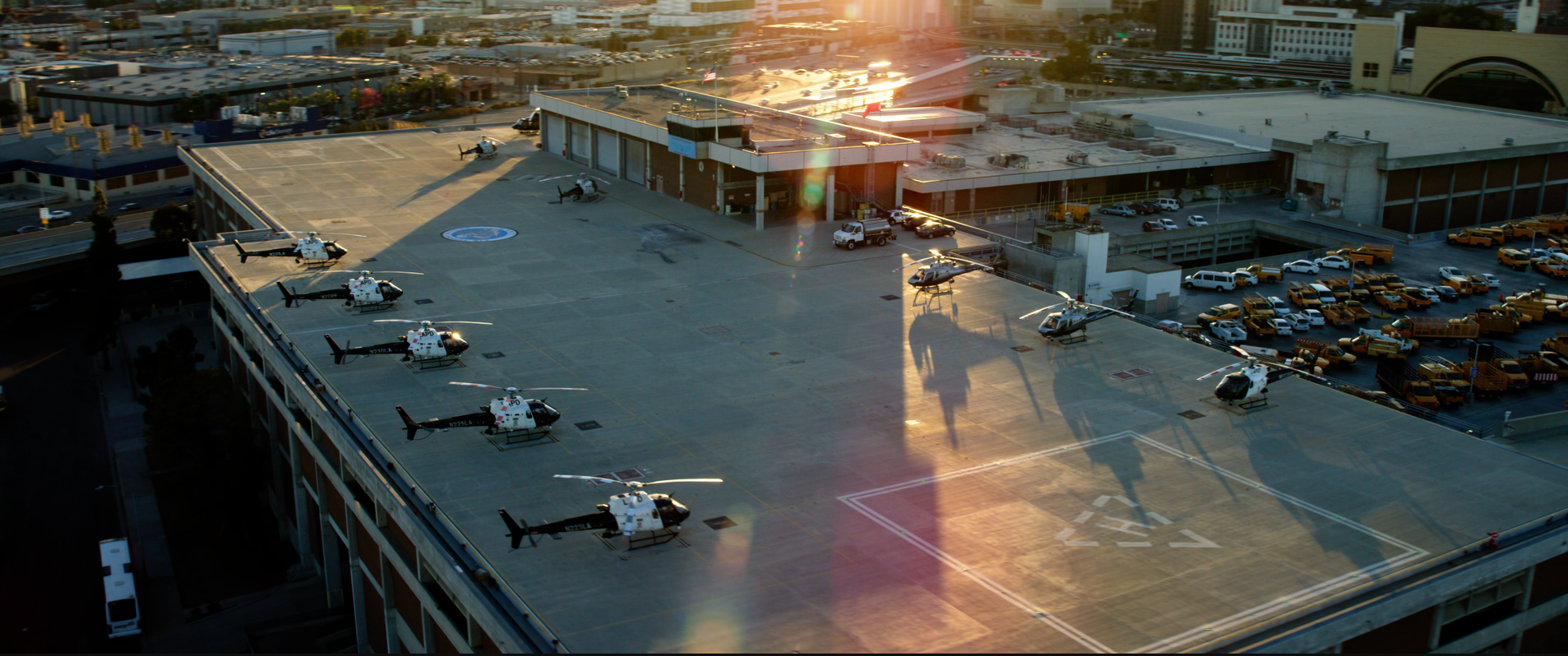 迈克尔·贝|年度R级动作爽片，耗资2.5亿，内地版仅删减一分钟，全程火爆刺激