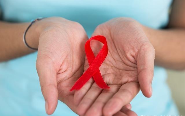 皮肤病|不要错把艾滋病当皮肤病，若身体有3个现象，或许是艾滋病找上门
