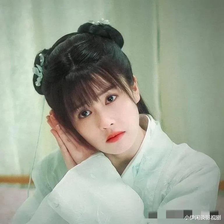 白梦妍 28岁白鹿素颜无滤镜出演《警察荣耀》，打脸了多少半永久的磨皮脸