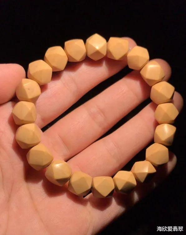 文玩|说一说几种网红文玩的那些事